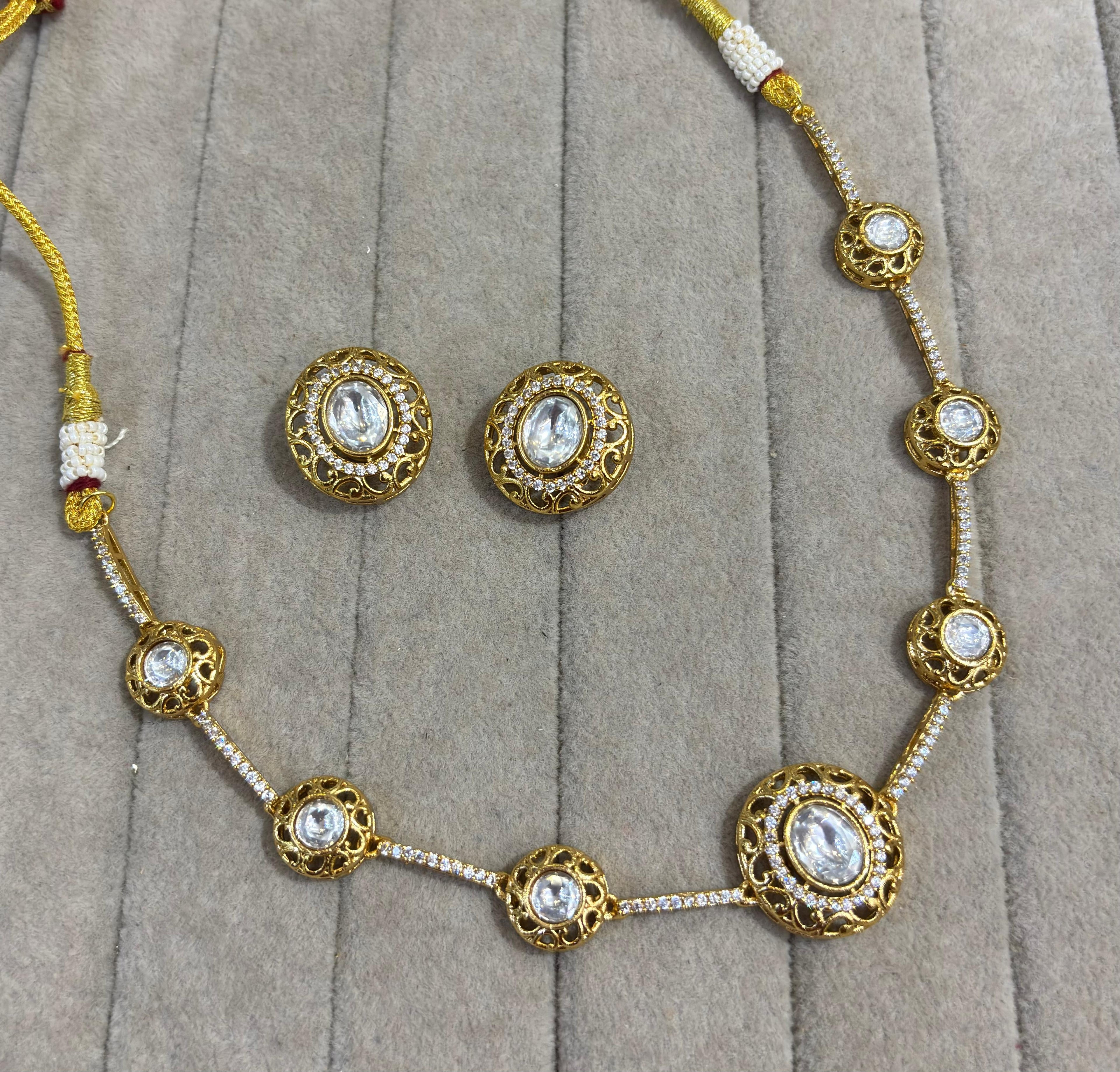 Mosianaite kundan set